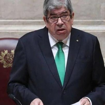 Operação Influencer: Ferro Rodrigues chama sistema judicial de kafkiano