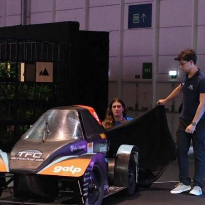 Alunos do IST revelam protótipos: barco grande e carro movido a hidrogénio