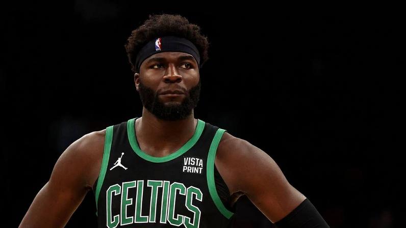 O atleta português apontou 14 pontos, fez nove ressaltos, três assistências e ajudou os Boston Celtics a bater os Los Angeles Clipers por 121-118.