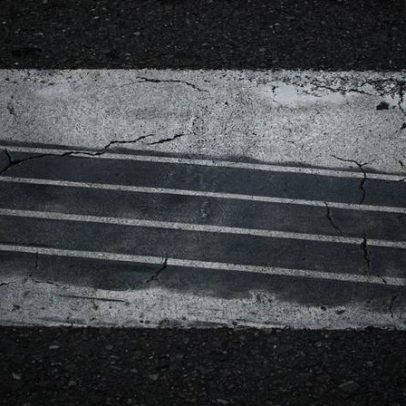 A1 cortada no sentido sul-norte após despiste de veículo pesado