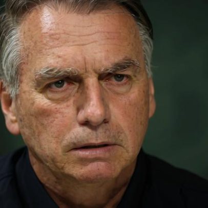Bolsonaro tentou romper pulseira eletrónica e apresentava elevado risco de fuga