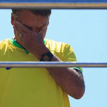 Bolsonaro cita paranoia e alucinações para justificar destruição da pulseira