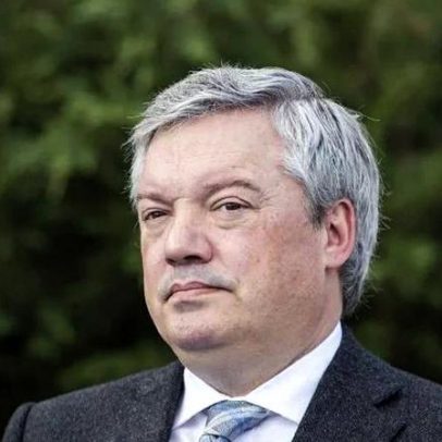 Eduardo Vítor Rodrigues oferece indenização de Menezes a duas instituições