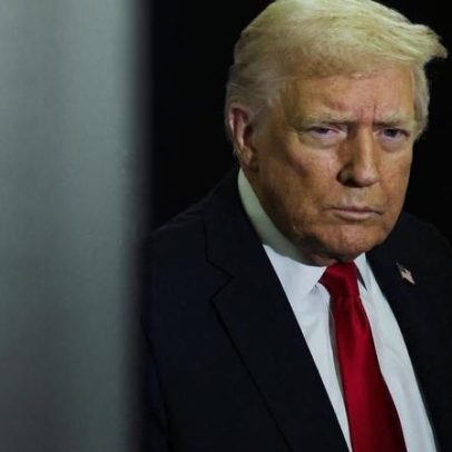 Trump solicita considerar encerramento total do espaço aéreo da Venezuela