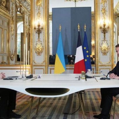Zelensky reúne-se com Macron em Paris
