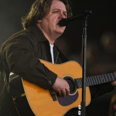 Lewis Capaldi estreia-se em Portugal com concerto na Figueira da Foz