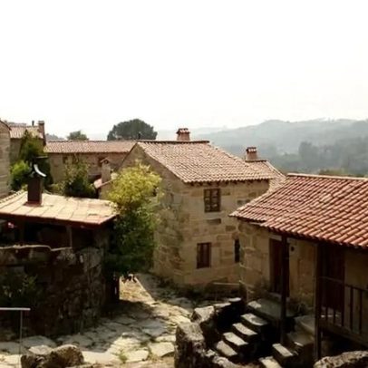 Aldeia histórica de Viseu está à venda por 1,7 milhões de euros