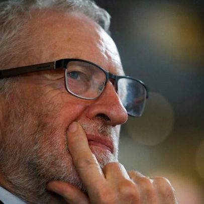 Partido de Corbyn batizado como Your Party com direção coletiva