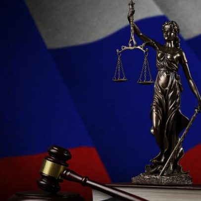 Rússia condena homem a 25 anos por atentado contra militar