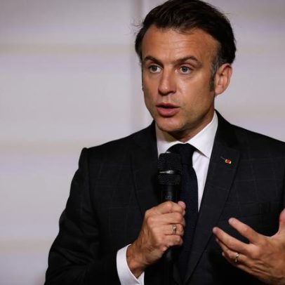 Macron defende necessidade de garantir exército ucraniano forte