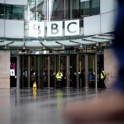 BBC pede desculpas a Trump por edição enganosa, rejeita difamação