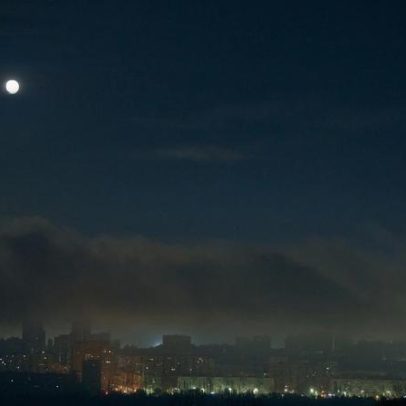 Kyiv ataca porto de Novorossiysk e refinaria de Saratov