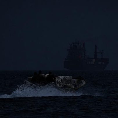 EUA monitorizam desvio de petroleiro para águas iranianas no Estreito de Ormuz
