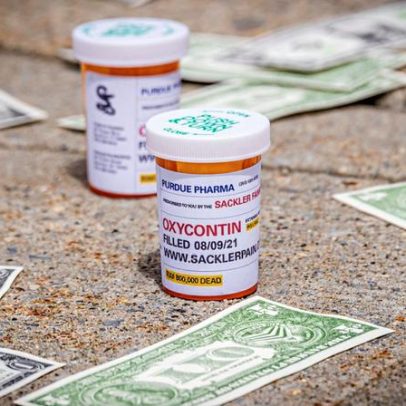Acordo aprovado sobre opiáceos envolve Purdue Pharma e família proprietária