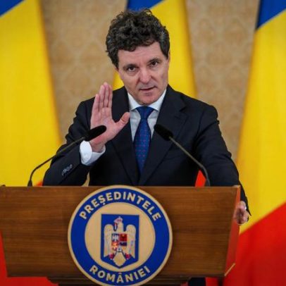 Presidente romeno acusa a Rússia de promover guerra híbrida no país