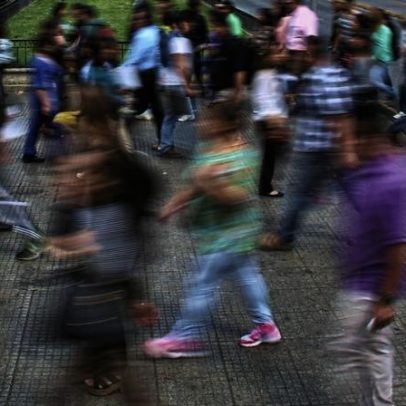 Portugueses que pagam contas a tempo ficam acima da média europeia