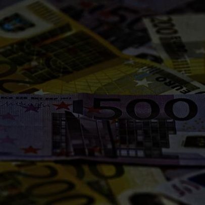 Crédito a particulares aumenta 9% em outubro, habitação acelera