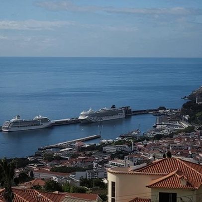 Norwegian Pearl e Seven Seas Mariner chegam ao porto do Funchal