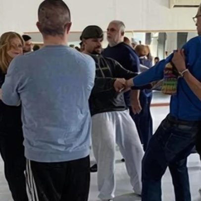 Estudantes de Dança promovem aula prática com pessoas com deficiência