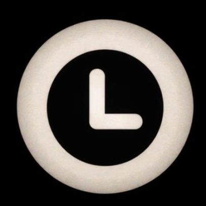 Jovem de 13 anos mata suspeito da família em estádio no Afeganistão