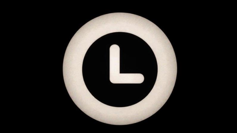 Jovem de 13 anos mata suspeito da família em estádio no Afeganistão