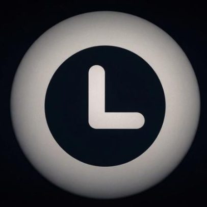 Grávida dá à luz durante compras de enxoval no Brasil