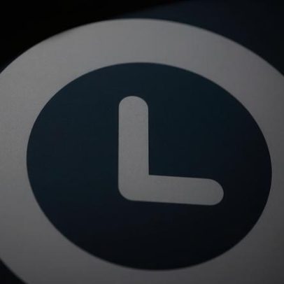 Meta recrutou 9 funcionários da Apple, segundo relatos