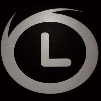 Passageiros tentam sair da Venezuela em meio à escassez de voos