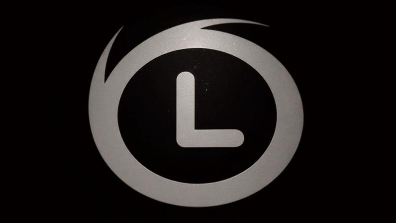 Passageiros tentam sair da Venezuela em meio à escassez de voos