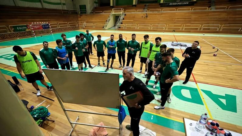 Seleção nacional de andebol em estágio em Rio Maior a preparar o Europeu de 2026 (FPA)