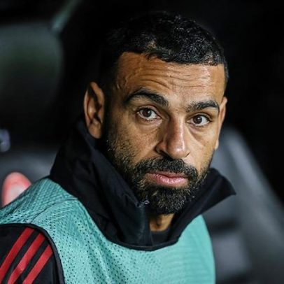 Salah fica de fora da convocatória do Liverpool para a Champions