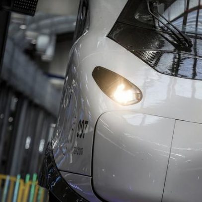 Gaia e a estação de alta velocidade: servir o transporte público ou os automóveis?