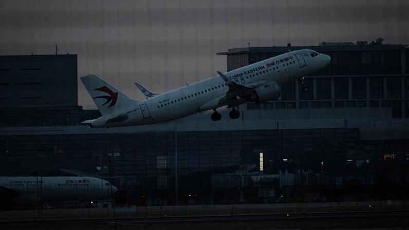 China Eastern Airlines estabeleceu um novo recorde mundial para o voo comercial de passageiros mais longo de sempre. Foto: Alex Plavevski/EPA