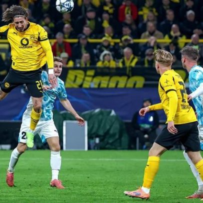 Fábio Silva assiste ao empate do Dortmund com o Bodo/Glimt