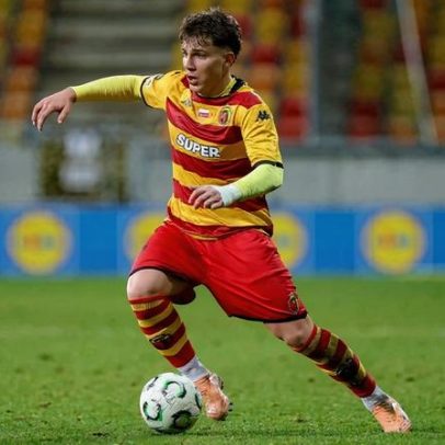 FC Porto atualiza o estado do prodígio Oskar Pietuszewski