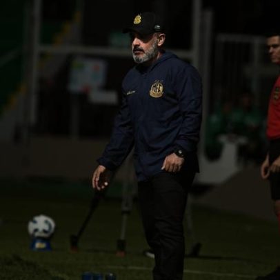 Melhor treinador do Brasileirão rejeita proposta do Botafogo
