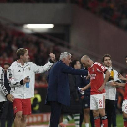Mourinho pretendia enviar mensagem ao balneário do Benfica