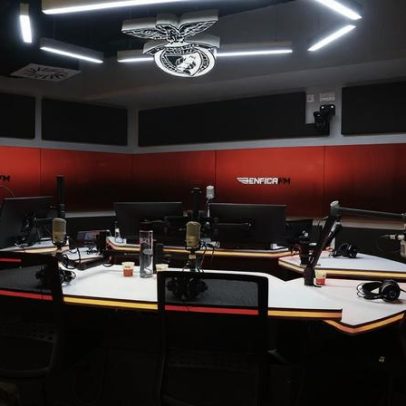 Mourinho e Rui Costa na Benfica FM entre Maradona e Ramazzotti