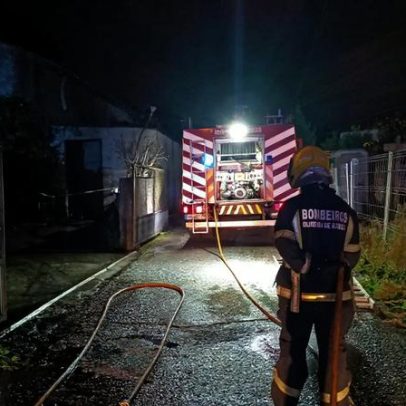 Idoso morre carbonizado em anexo da casa
