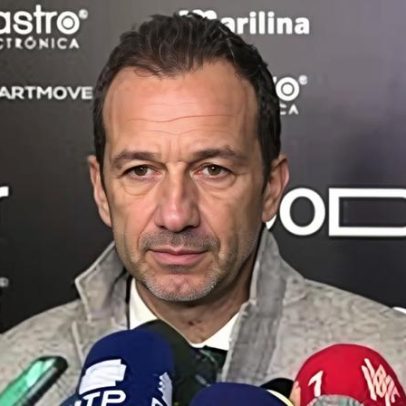 Benfica: 40 anos de compras de jogadores por agentes sob escrutínio