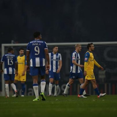 Jogo com o Estoril acarreta 13 mil euros em multas ao FC Porto