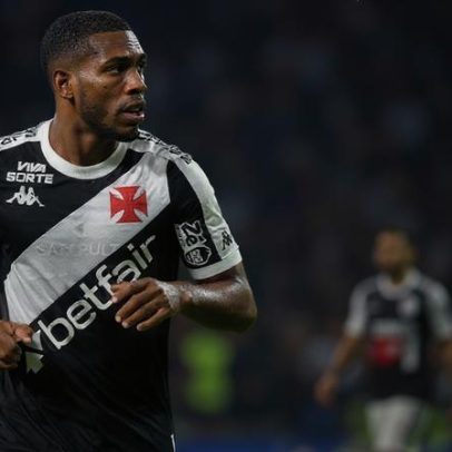 Imperador elogia ex-alvo do FC Porto por semelhanças consigo