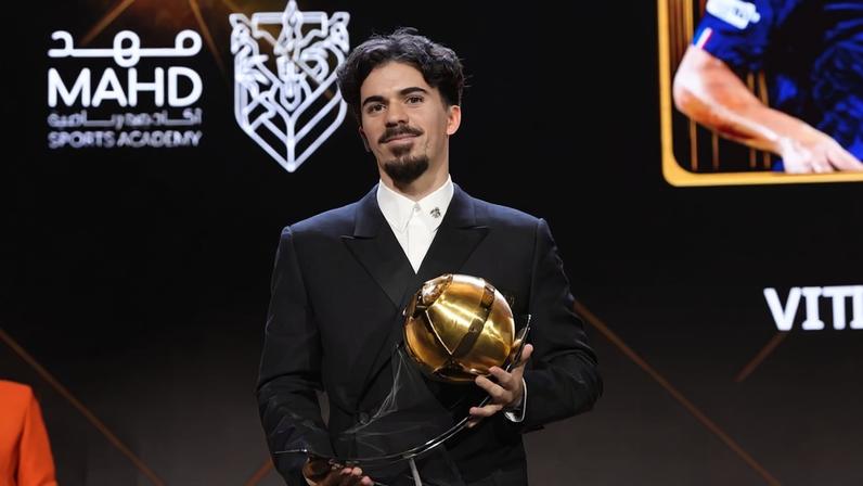 Vitinha é o melhor médio de 2025