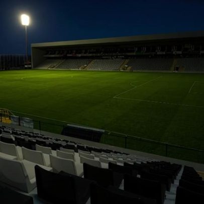 Voo de Tondela para a Madeira cancelado e jogo em risco