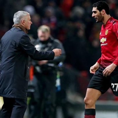 Ex-Manchester United sai da reforma para ajudar o clube por algumas semanas