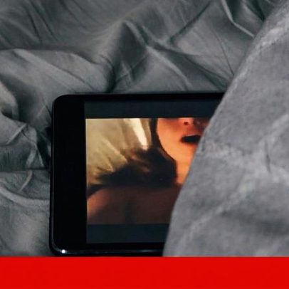 Reino Unido multa empresa de pornografia por falha na verificação de idade