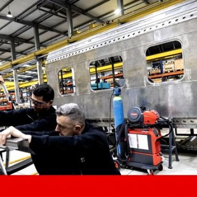 Primeiro comboio português fica pronto em 2026