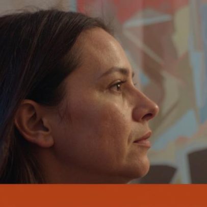 Público divulga anúncio de procura de candidato