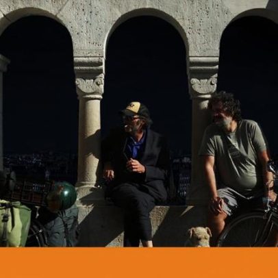De Bicicleta: luto e cicloturismo na crítica do Público