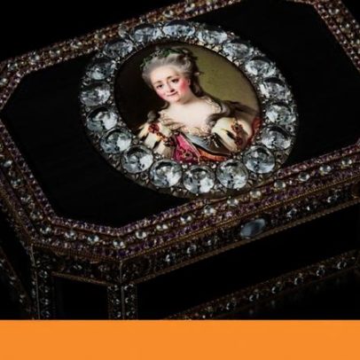 Prenda da imperatriz russa para o primeiro-ministro português vai a leilão